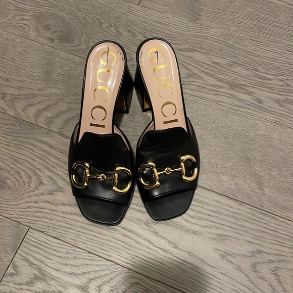 Gucci Black Sandals - Picture 10 of 10